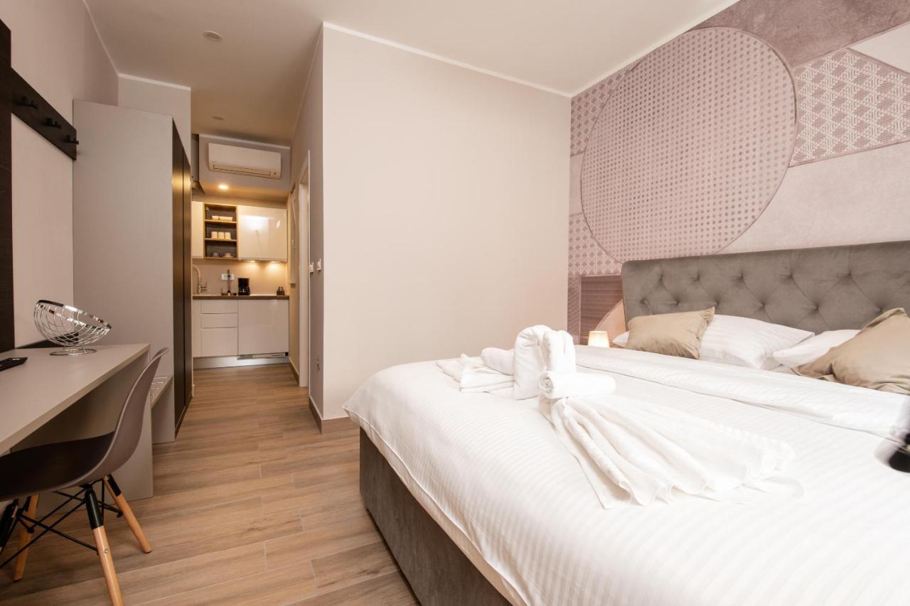 Deluxe Apartments & Rooms Revis 리예카 외부 사진
