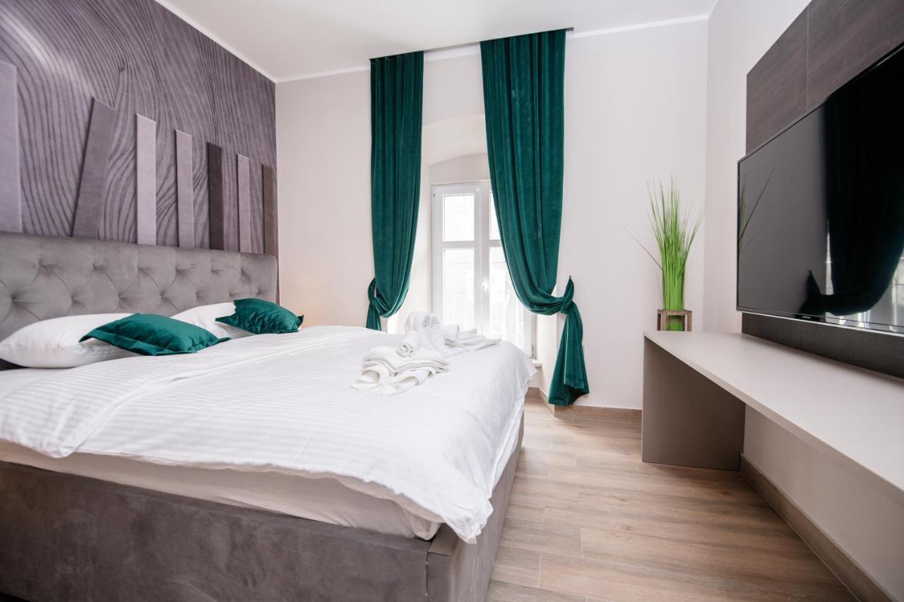Deluxe Apartments & Rooms Revis 리예카 외부 사진