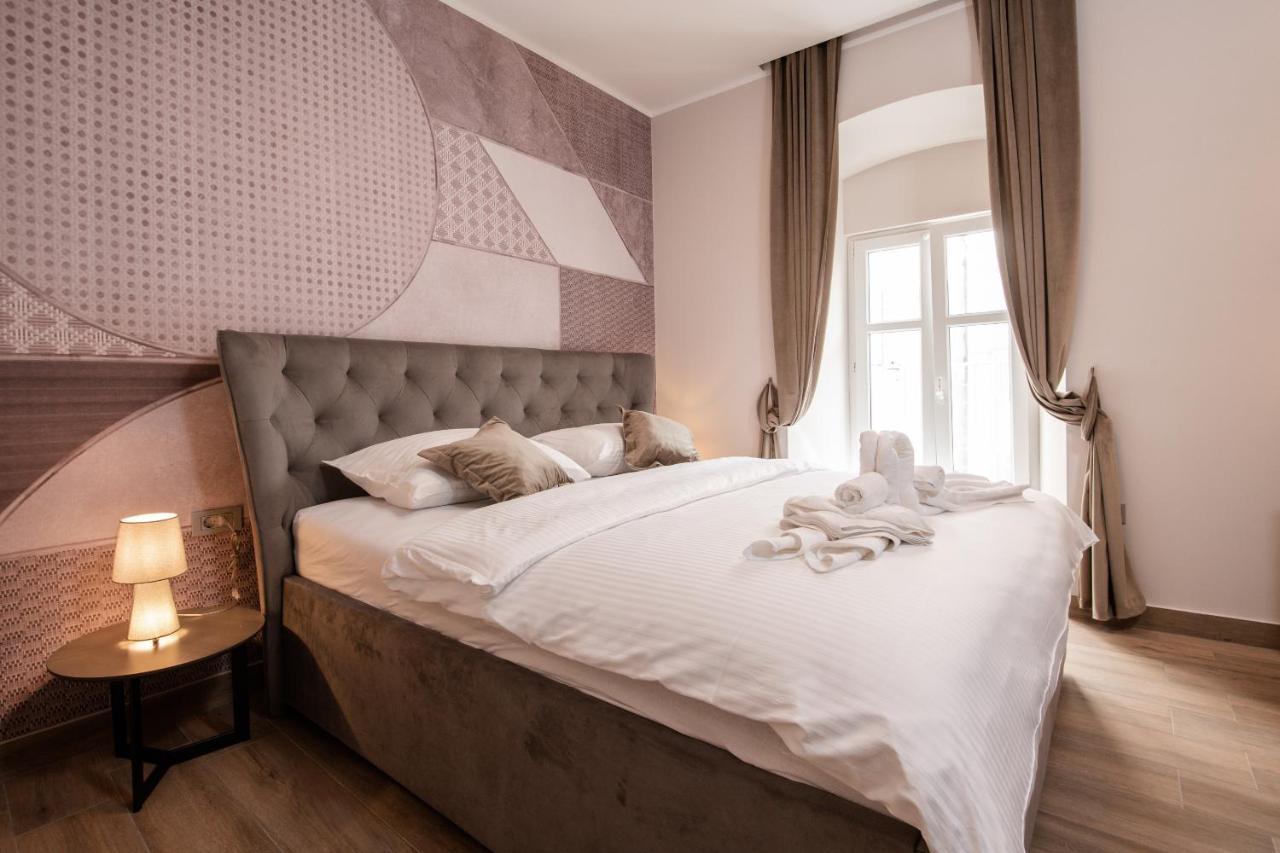 Deluxe Apartments & Rooms Revis 리예카 외부 사진